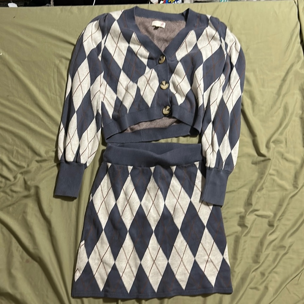 A skirt and sweater set